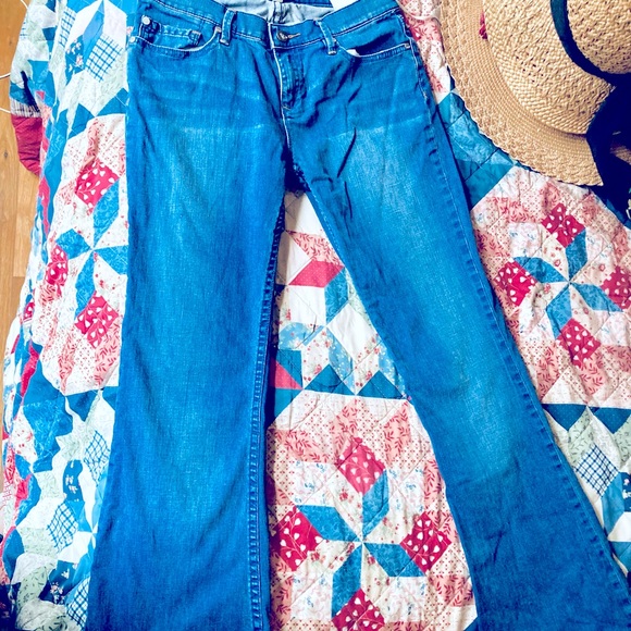 🐞 Groovy Roxy low-rise light denim bootcut jeans 🦋 - Picture 1 of 5